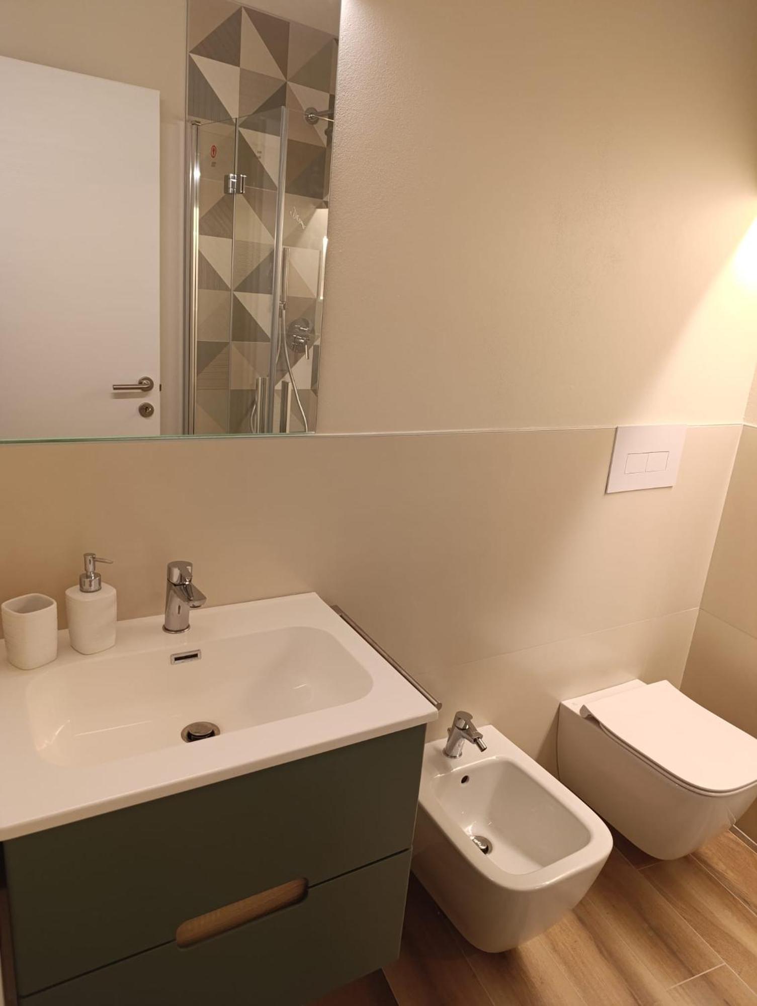 Apartament Il Giardino Di Laura Toscolano Maderno Zewnętrze zdjęcie